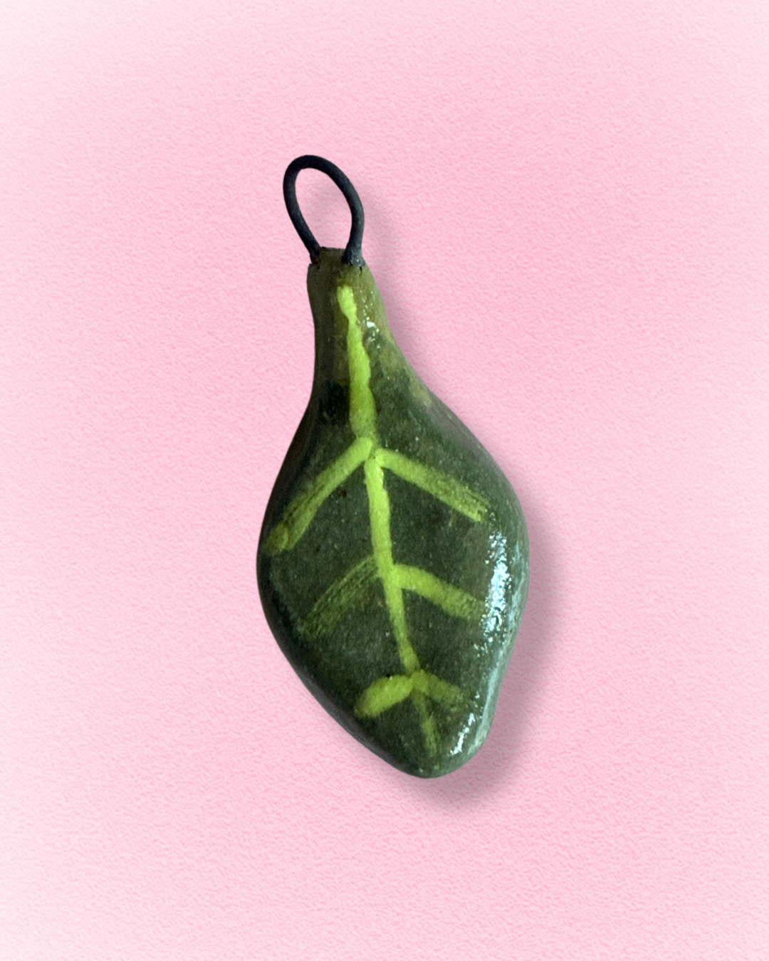 Charm Hoja