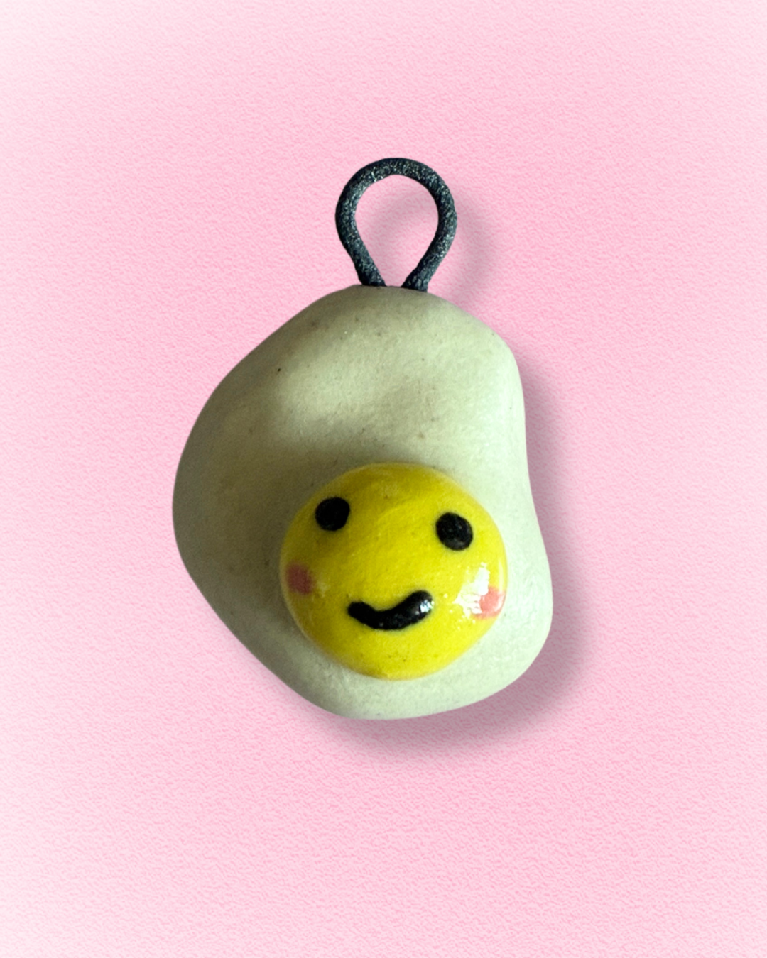 Charm Huevito